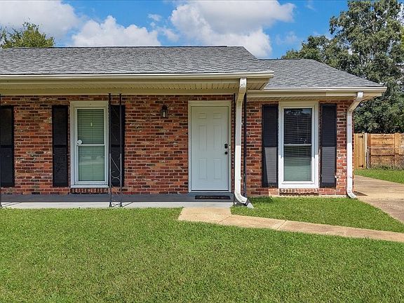 3rd image of 114 Ivey Ct