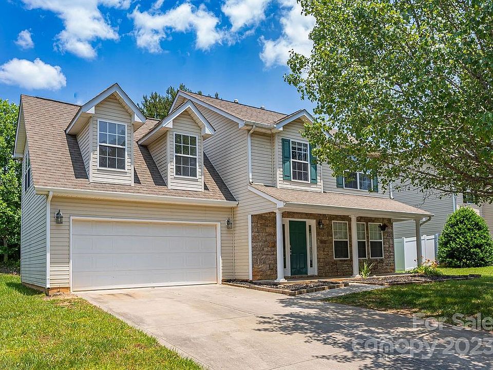 1st image of 2652 Amber Crest Dr