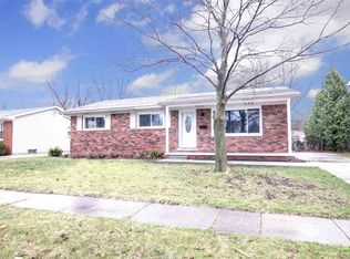 1214 McCormick Dr, Monroe, MI 48162