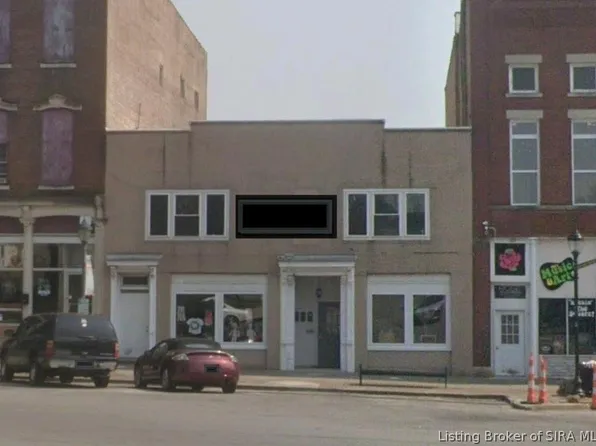 52 Public Square, Salem, IN 47167