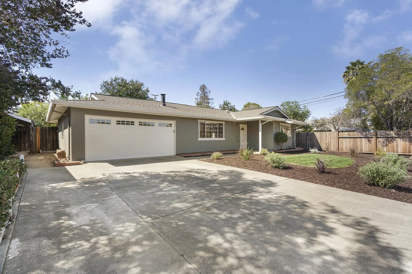 1385 San Tomas Aquino Rd photo 1