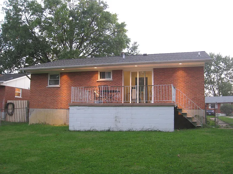 2234 Diana Pl — Photo 4