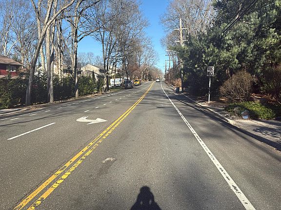 4th image of 863 Larkfield Rd