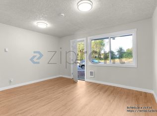 1502 Kirkland Ave NE #2, Renton, WA 98056