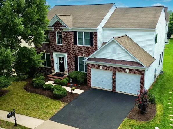 8955 Birch Bay Cir, Lorton, VA 22079