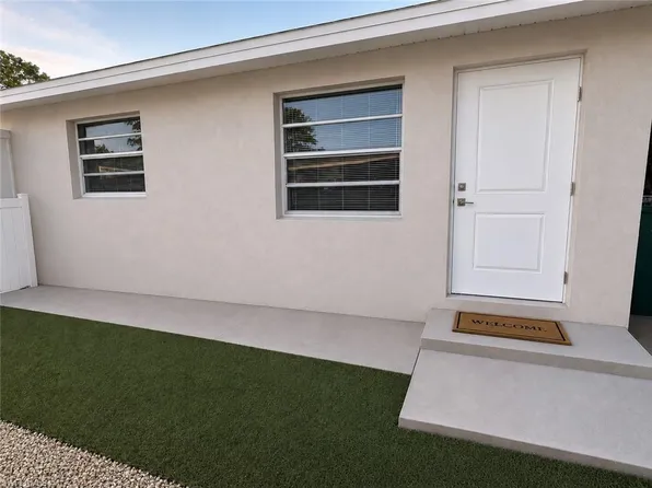 5317 Fleming St, Naples, FL 34113