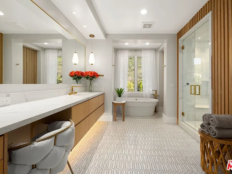 29462 Malibu View Ct — Photo 18