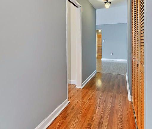 3rd image of 9730 Kingsbridge Dr APT 203