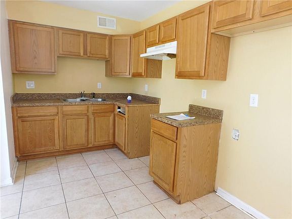 5th image of 5936-38 Babylon St
