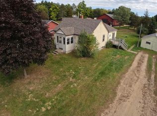 18686 S Wisconsin Ave, Muscoda, WI 53573