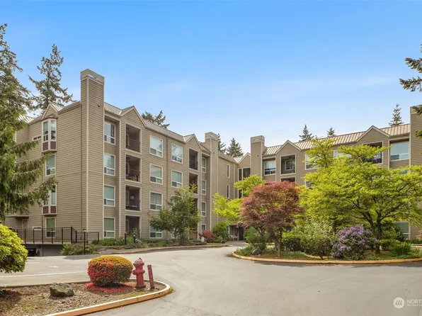 823 N 161st Place #103, Shoreline, WA 98133