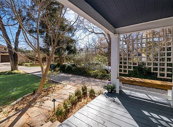 5th image of 8631 Groveland Dr