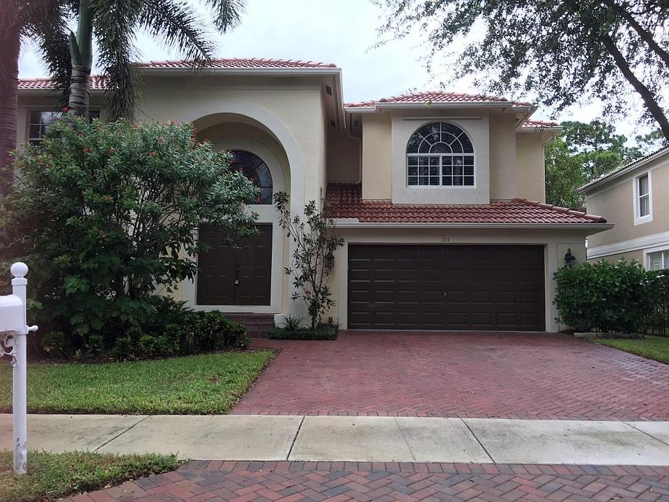 1st image of 214 Lone Pine Dr
