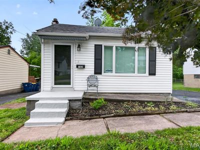 11038 Gertrude Ave, Saint Ann, MO, 63074