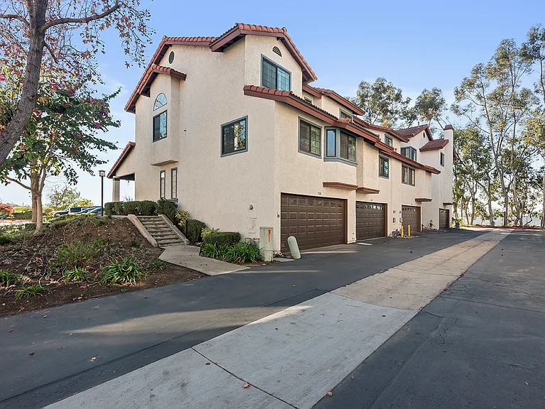 7880 Mission Vista Dr — Photo 9