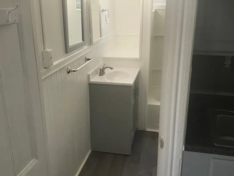 26 Pearl St #2 — Photo 16