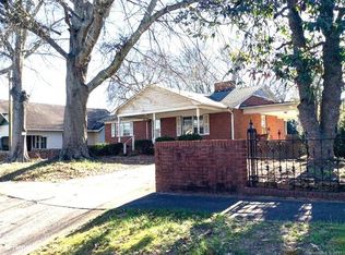 322 S Cedar St, Lincolnton, NC 28092