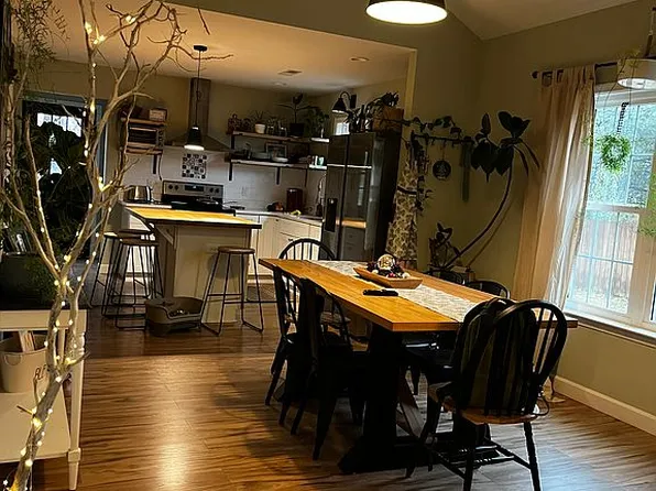 200 Capistrano Dr, Winston Salem, NC 27103