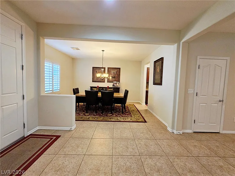 2312 Perrysburg Dr — Photo 6