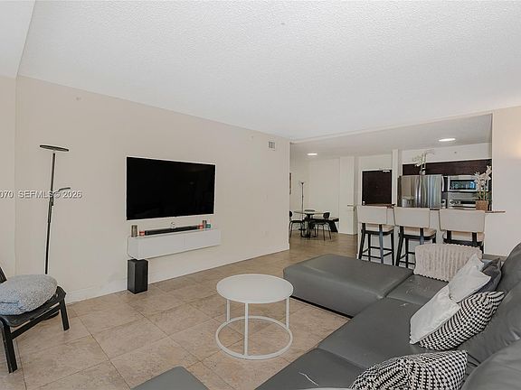 5th image of 1500 Bay Rd APT 116S