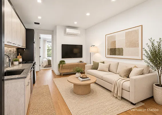 Living room, photo 1