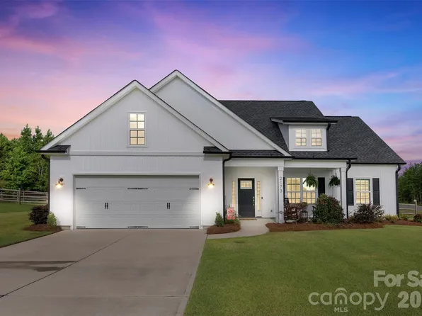 2173 Smith Rd, Clover, SC 29710