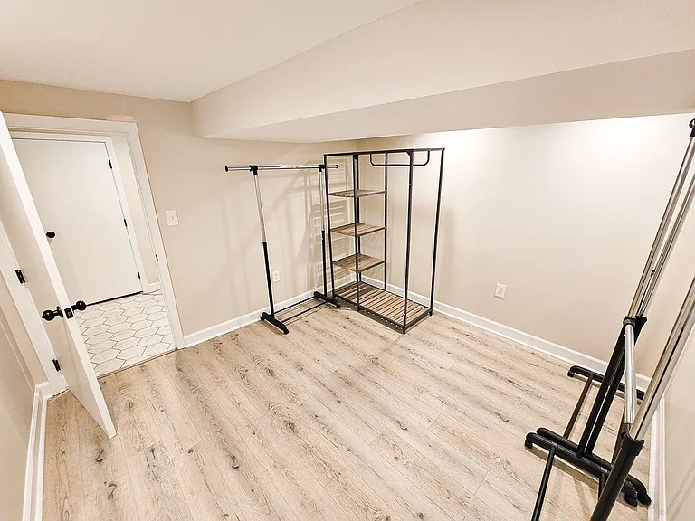 6024 Hillside Avenue East Dr — Photo 36