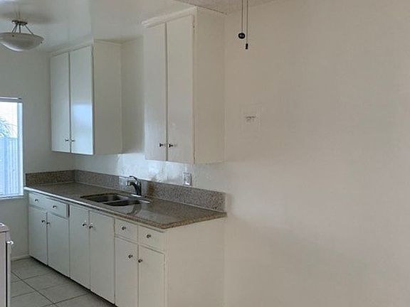 2nd image of 3626 Keystone Ave #1