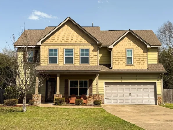 25 Churchhill Dr, Fort Mitchell, AL 36856