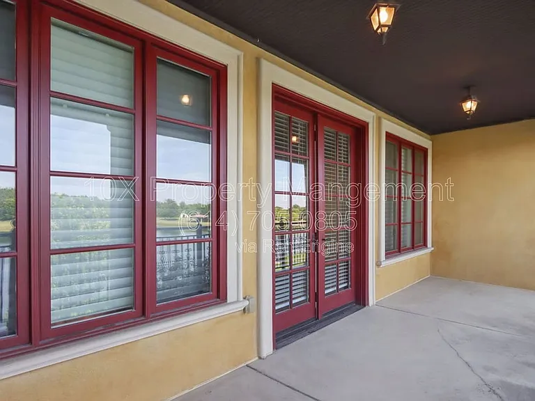 9045 Terrazza South Ct — Photo 4