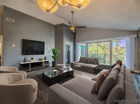 98 Jonathan Dr #4C, Lake Ozark, MO 65049