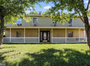 76 Parry Dr, Falling Waters, WV 25419