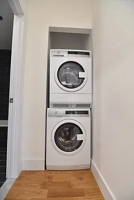 Rented by Bohemia Realty Group | media 9