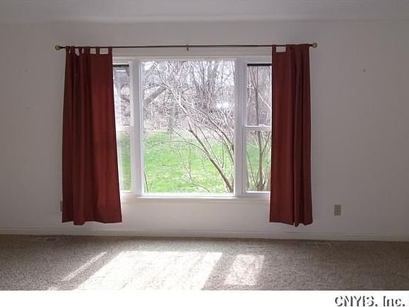 5th image of 4620 Wisteria Cir