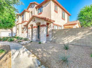 1032 E Cantebria Dr, Gilbert, AZ 85296