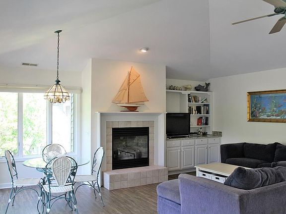 2nd image of 39635 Bayberry Dunes Ln