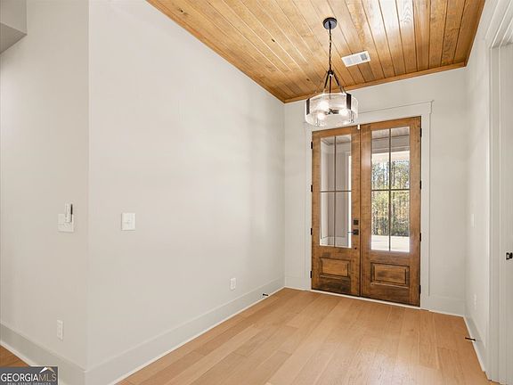 3rd image of 116 Heights Ave