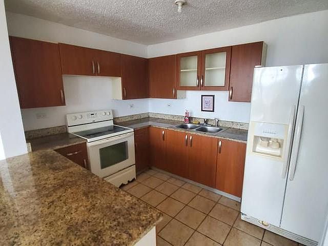 2nd image of 100 Avenue Espiritu Santo #502