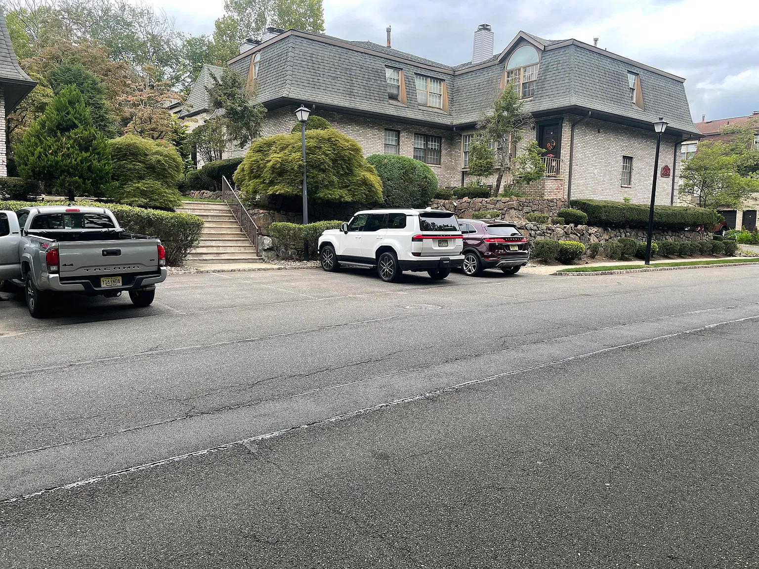 1 bed, 1100 sqft, $2,250 — Photo 2