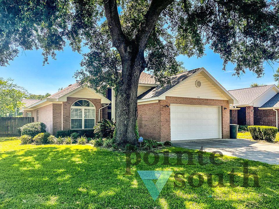 1st image of 724 Ladner Dr