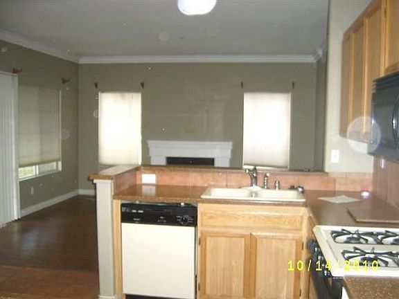 4th image of 7384 Autumn Chase Dr