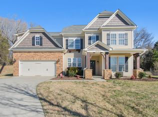 10107 Loch Lomond Dr, Charlotte, NC 28278