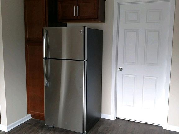 4th image of 21937 W Engle Dr