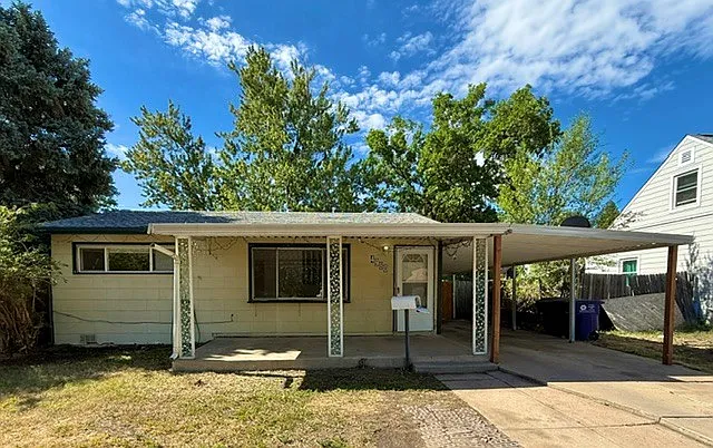 4980 W Oregon Pl — Photo 1