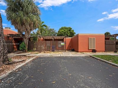 1609 Fairway Rd, Pembroke Pines, FL, 33026