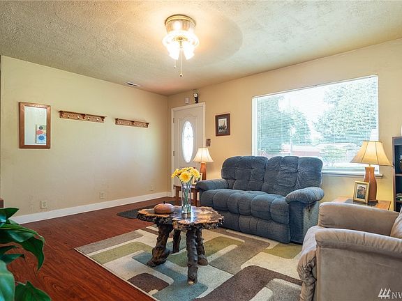 4th image of 4806 S Grove Pl