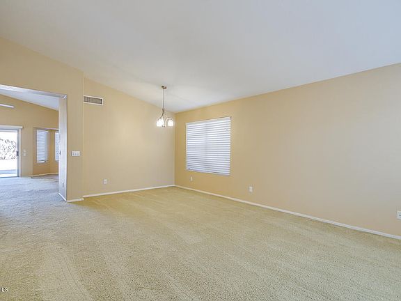 4th image of 1652 W Sparrow Dr