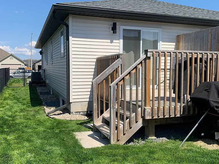 120 Sienna Ave #B — Photo 4