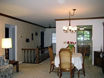 5th image of 9970 Cambridge Ct