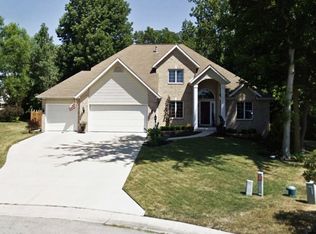 2336 Compton Ct, Fort Wayne, IN 46815